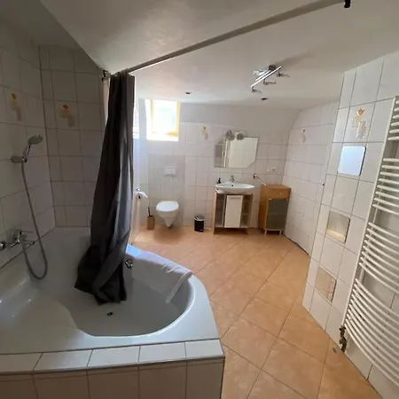 Torbogen-apartment Fuer Monteure Apartmán *